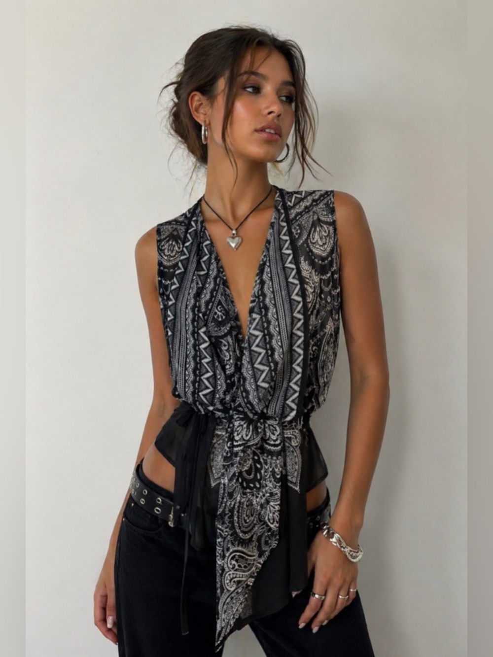 Cache - Y2K Sleeveless Paisley Print Sheer Tie-Front Blouse Boho Festival Top
